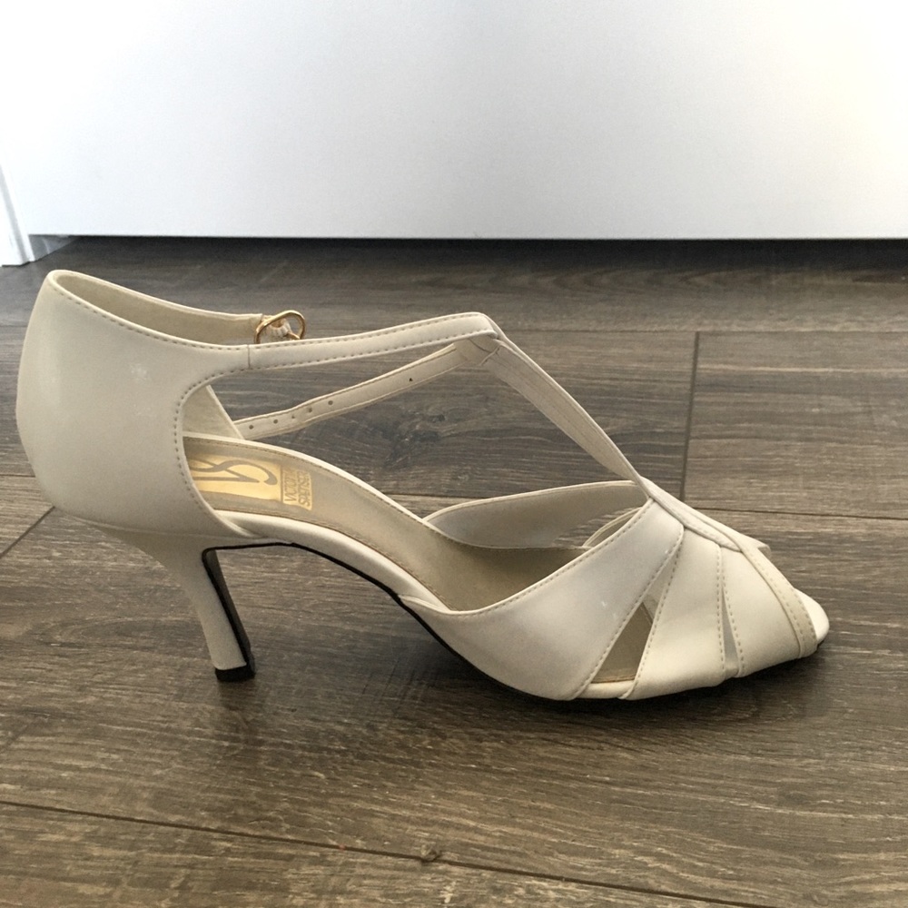 Victoria Spencer Pumps